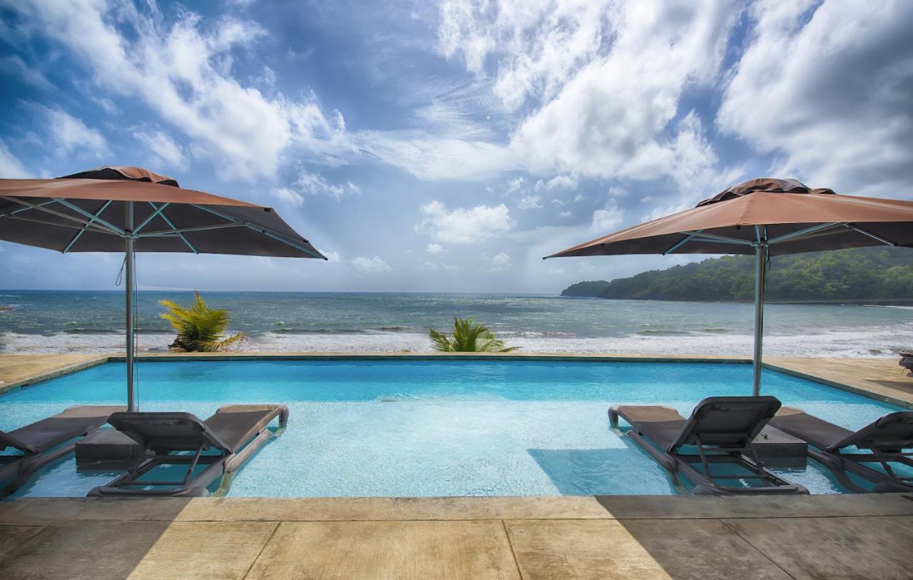 Pagua Bay House - Oceanfront Cabana'S Marigot ภายนอก รูปภาพ