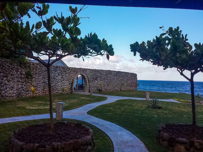Pagua Bay House - Oceanfront Cabana'S Marigot ภายนอก รูปภาพ