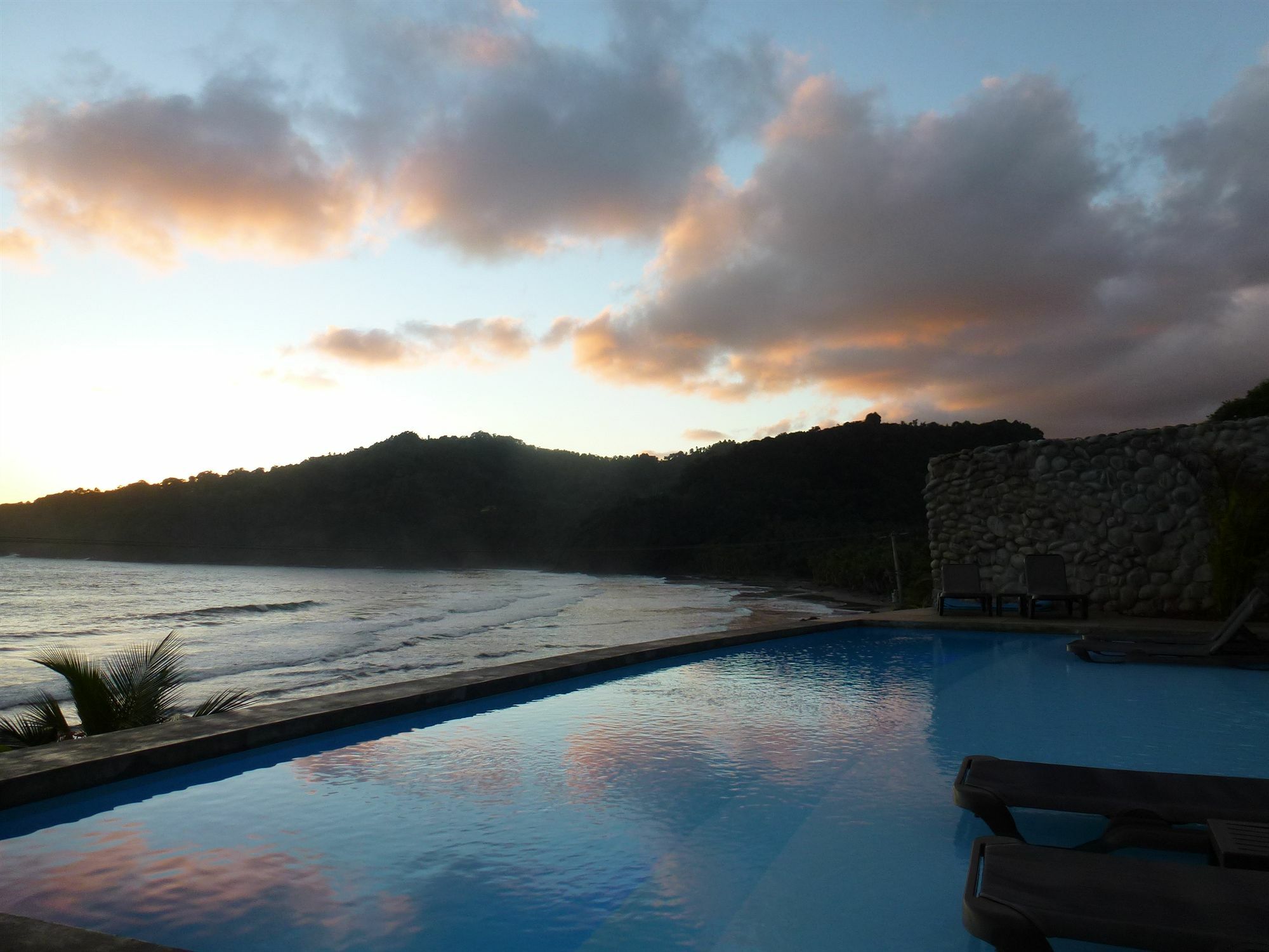 Pagua Bay House - Oceanfront Cabana'S Marigot ภายนอก รูปภาพ