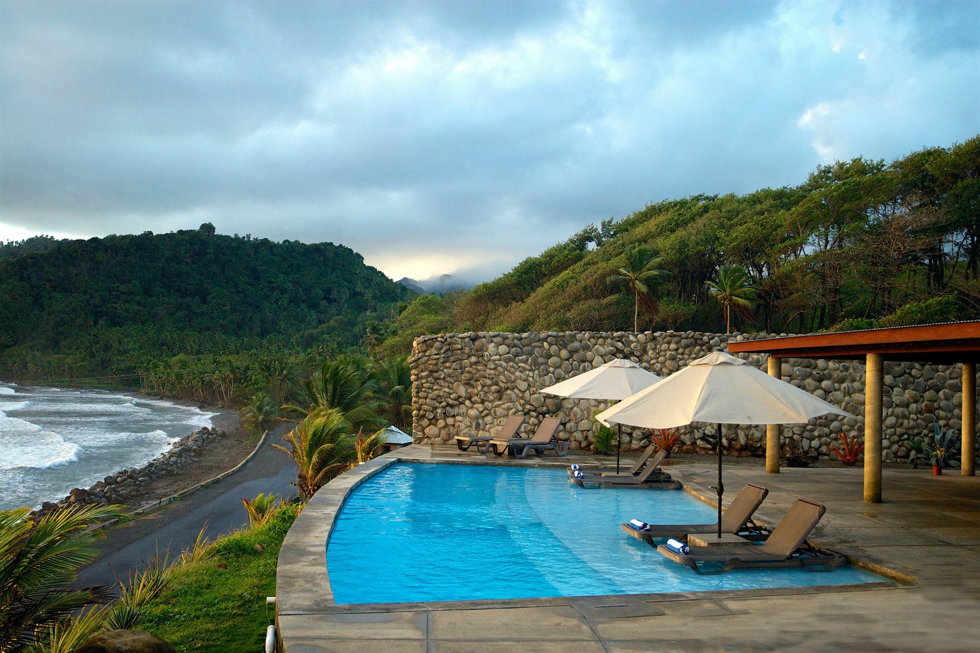 Pagua Bay House - Oceanfront Cabana'S Marigot ภายนอก รูปภาพ